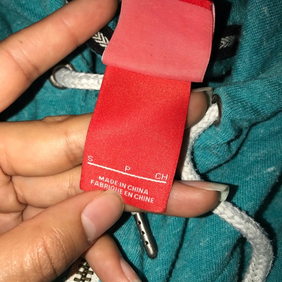 Nike- zip up - Picture 2 of 2